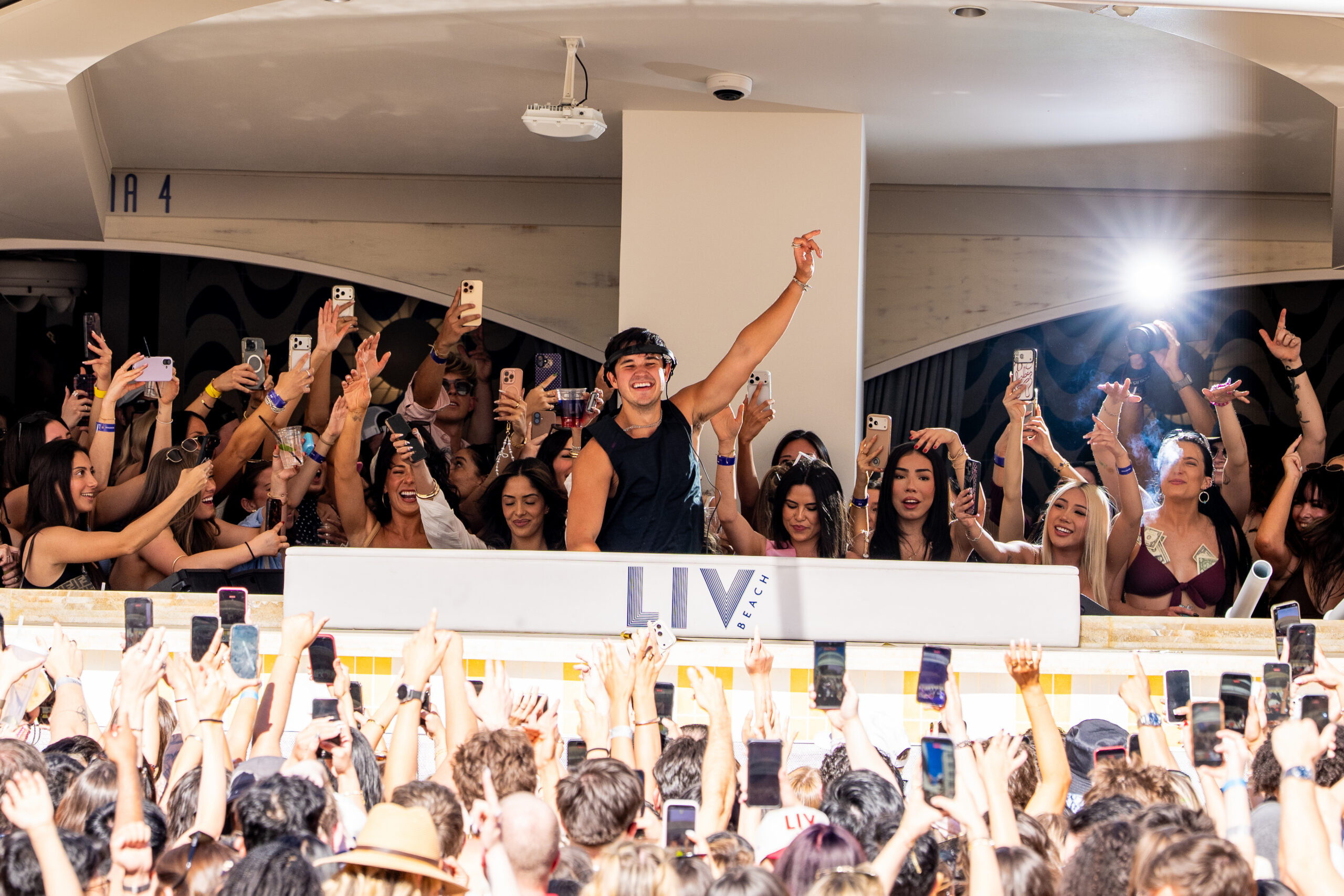 LIV Beach Las Vegas — photo 2